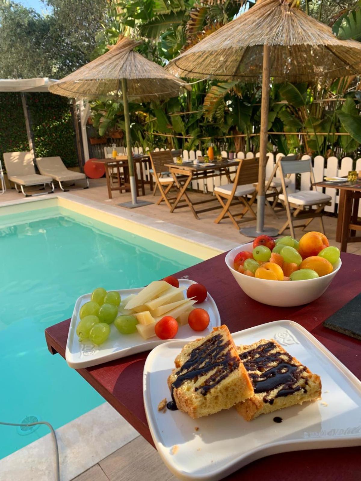 L'Oasi Di Franco Bed & Breakfast Villa San Pietro Luaran gambar