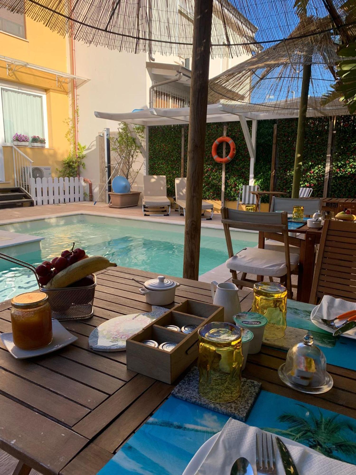 L'Oasi Di Franco Bed & Breakfast Villa San Pietro Luaran gambar